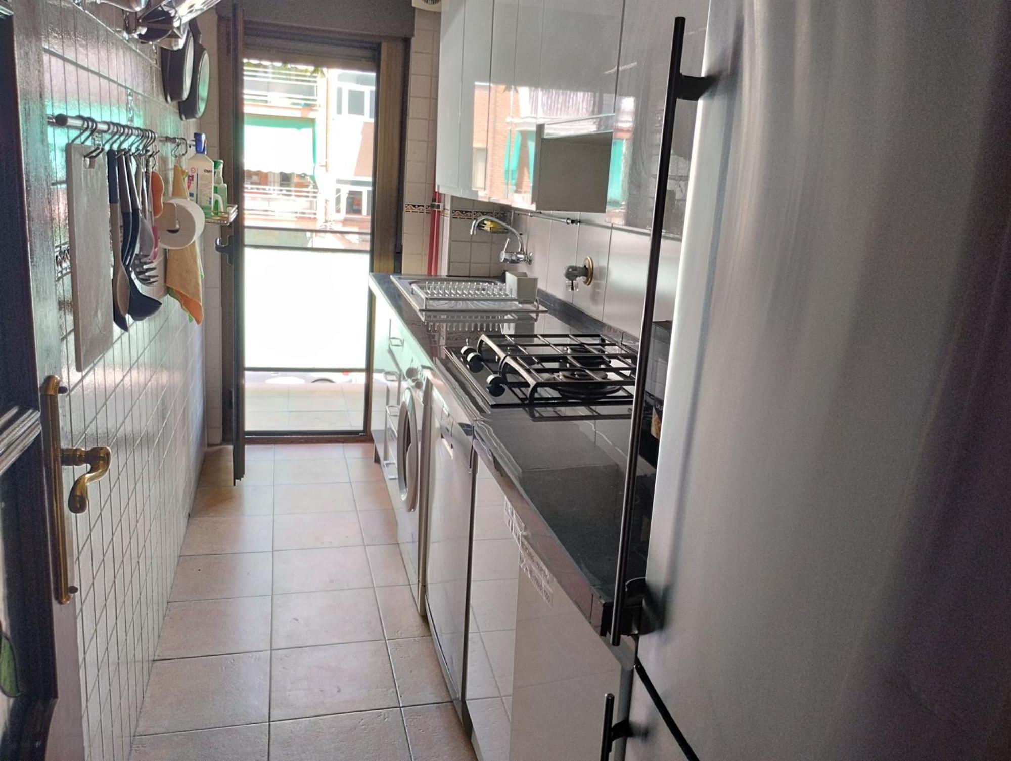 Habitaciones Individuales En Apartamento Madrid Exterior photo