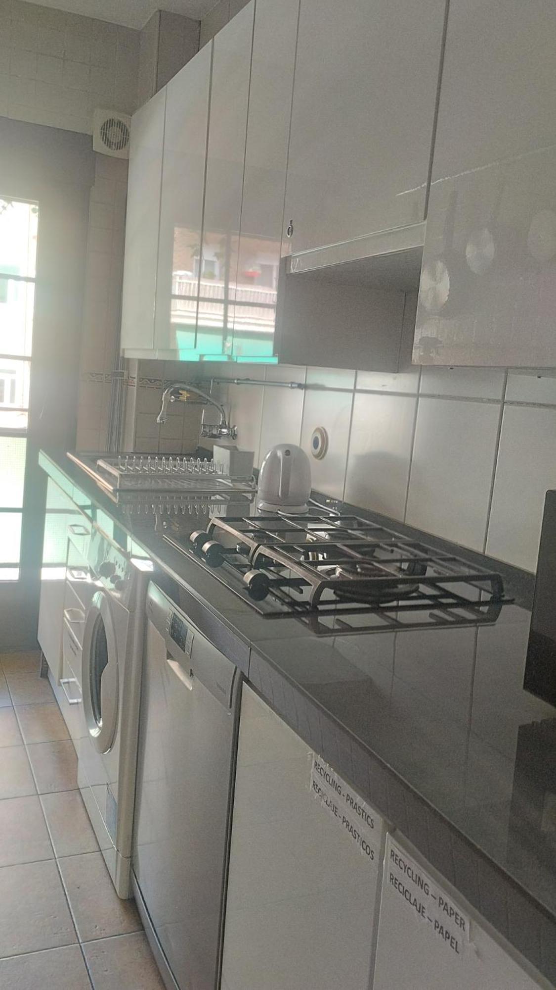 Habitaciones Individuales En Apartamento Madrid Exterior photo